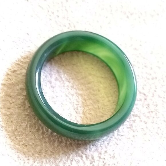 Multi-Hued Green Bands ~ Agate Stone Ring Size 7 ~ Friendship + Promise Rings - Picture 9 of 12
